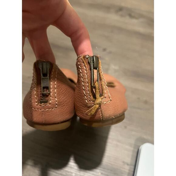 Lucky Brand Pink and Gold Flats - Picture 4 of 5